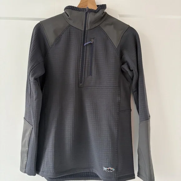 Patagonia Long-Sleeved R1® Fitz Roy Trout 1/4-Zip new with tags - Picture 8 of 8